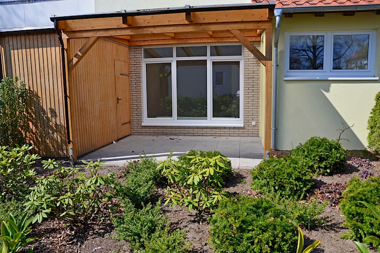 überdachte Südterrasse