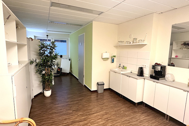 Gewerbeeinheit 18A