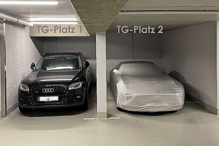 Tiefgaragen- Stellplätze 1+2