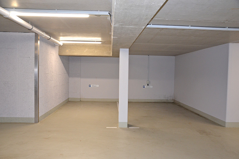 Tiefgaragenstellplätze 1 + 2